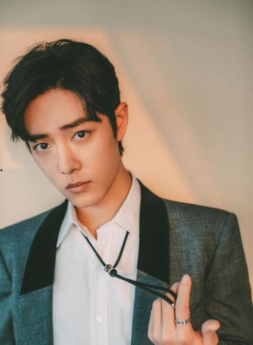 肖战和吴宣仪吃瓜视频,揭秘娱乐圈幕后故事